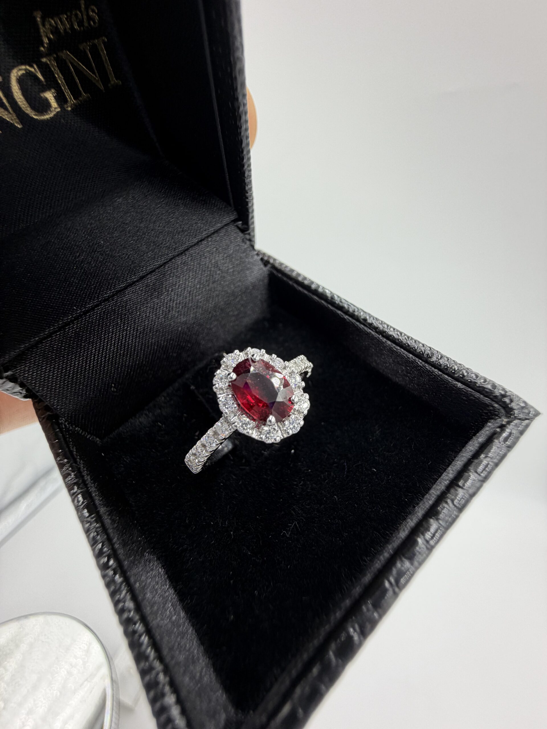 Anello Rubino Ovale - immagine 6