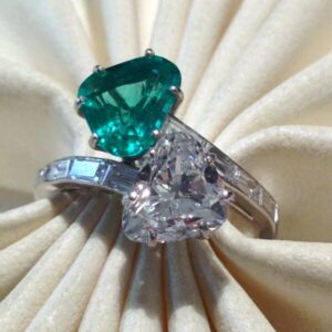 Anello Contrarié Smeraldo
