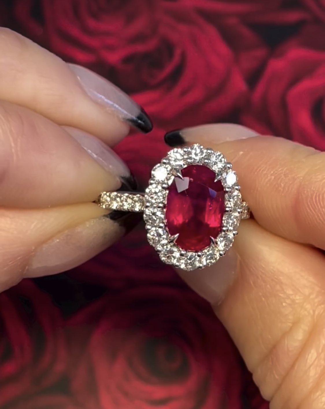 Anello Rubino Ovale