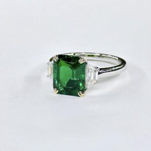 Anello Smeraldo e baguettes