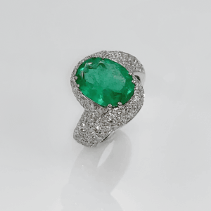 Anello smeraldo ovale