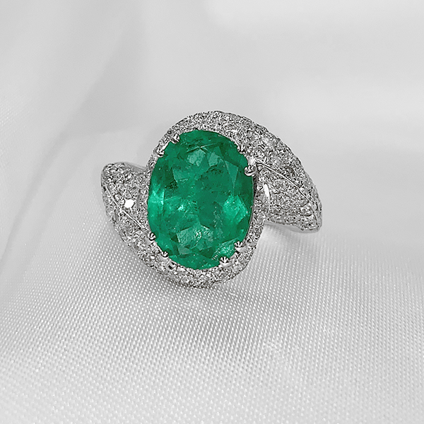 Anello smeraldo ovale - immagine 2